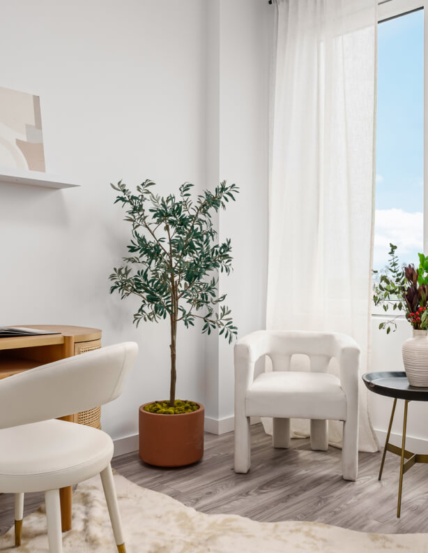 Luxury living space in Queens apartment rental